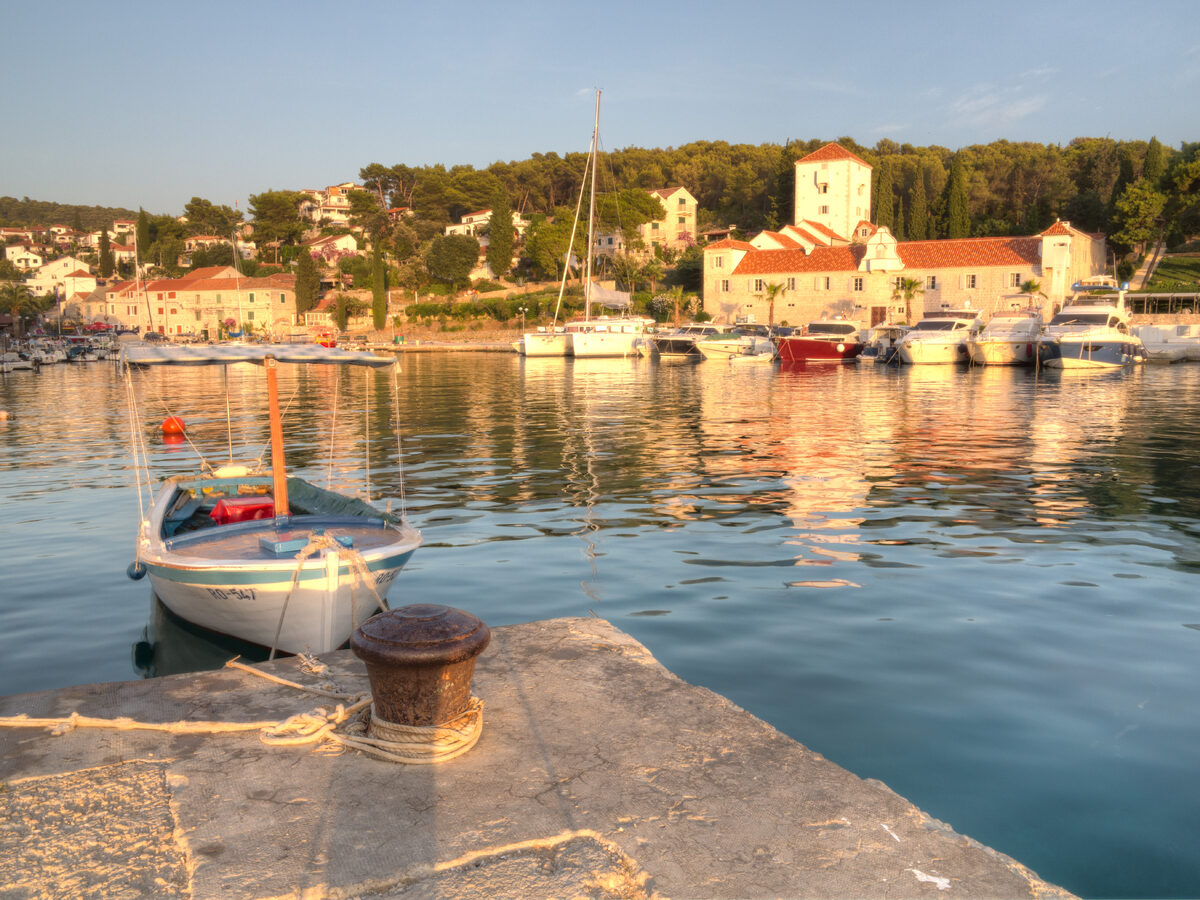 Ansicht von Maslinica – Martinis Marchi Marina - Solta