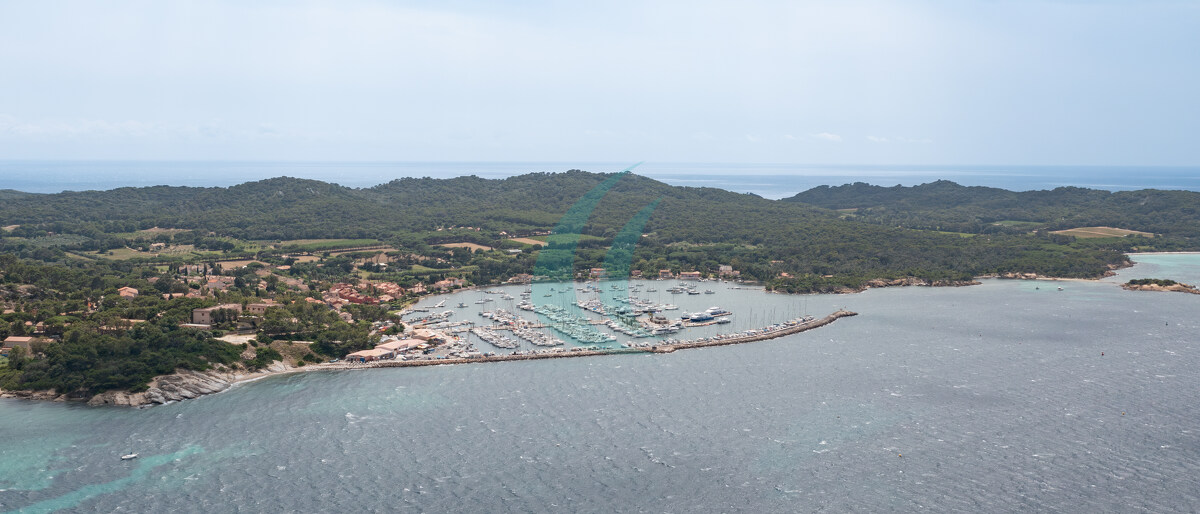 Hafen von Porquerolles auf den Îles d’Hyères