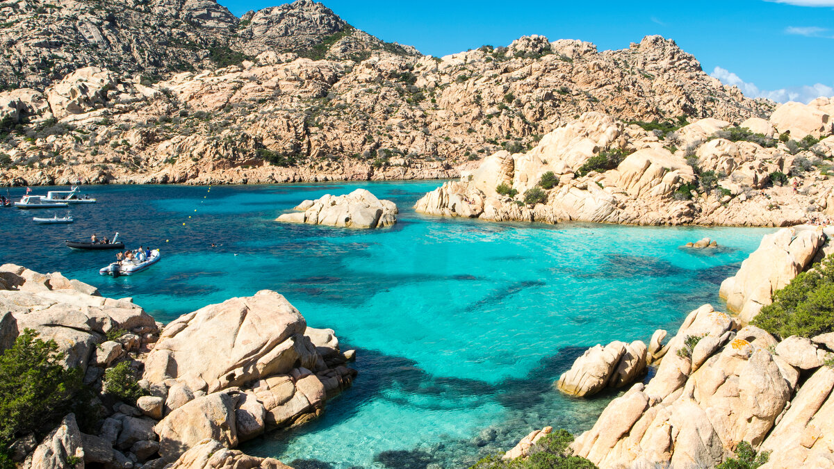 Cala Coticcio auf Insel Caprera / La Maddalena Nationalpark / Sardinien