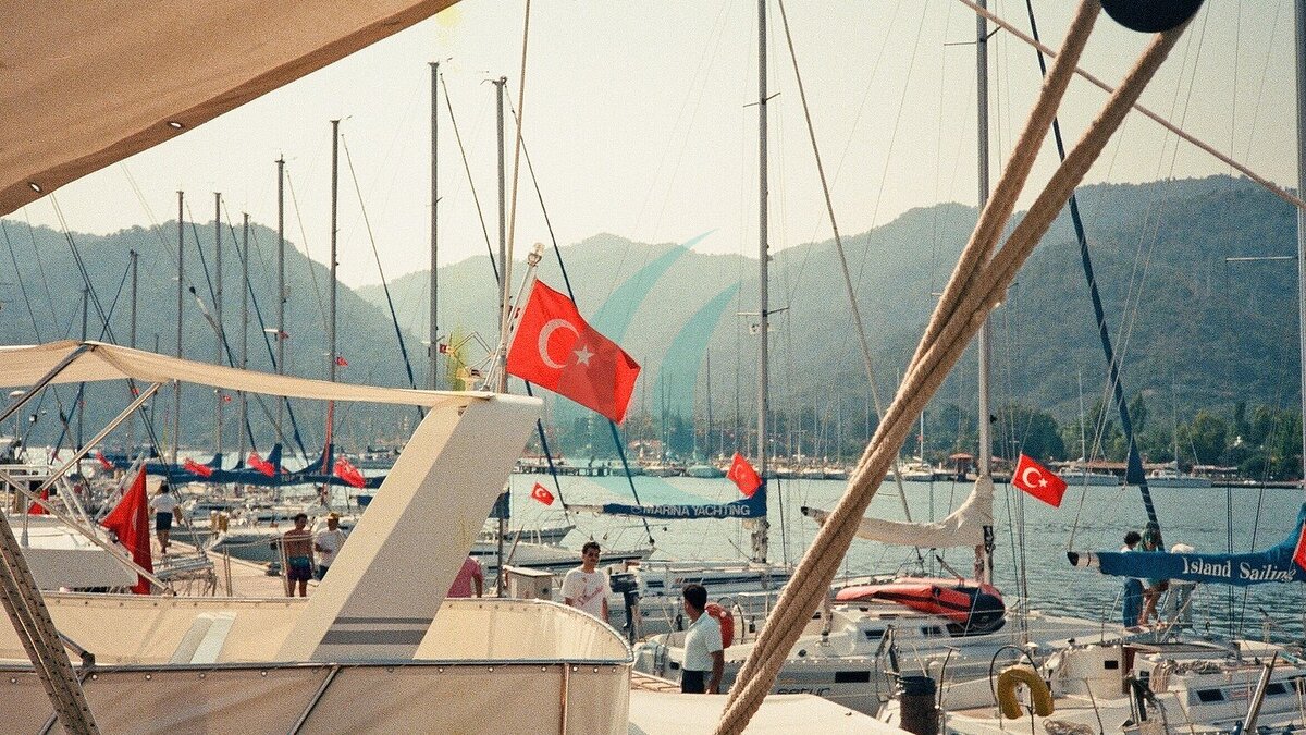 Marina und Küste von Göcek