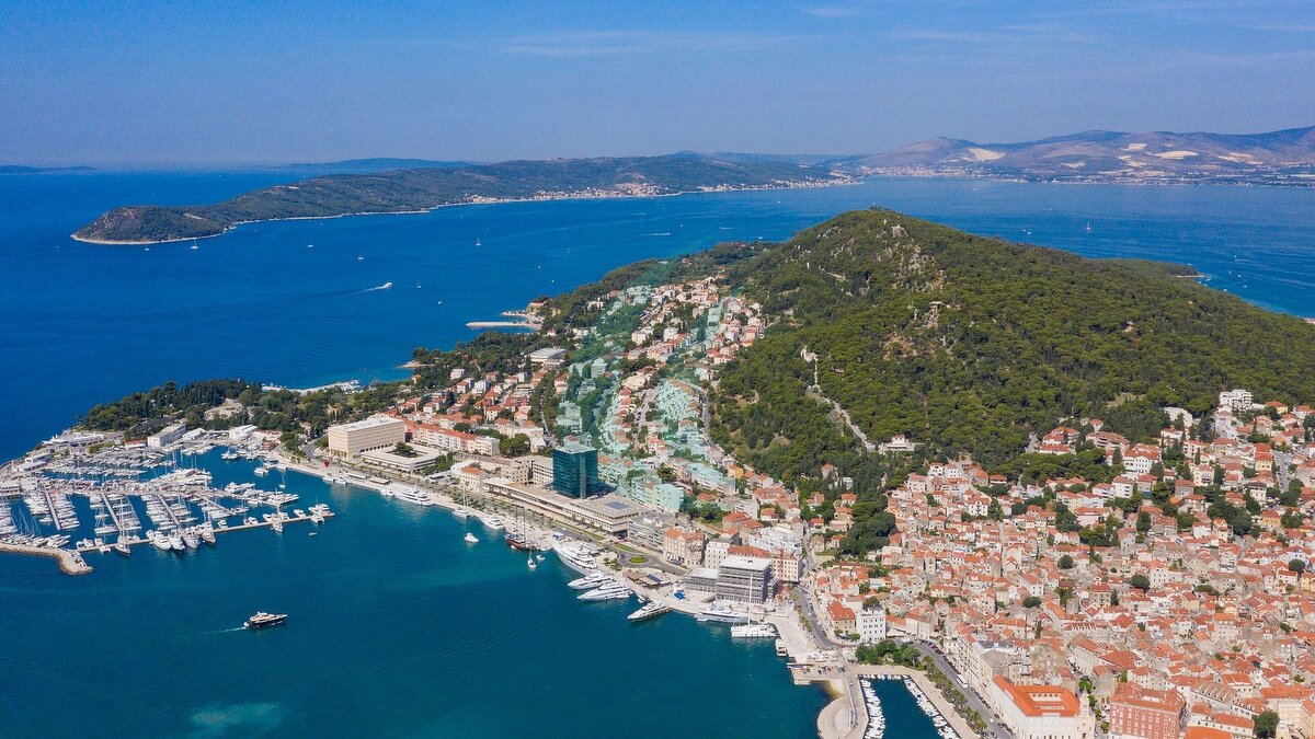 Luftbild von Split, der Marina und den vorgelagerten Inseln