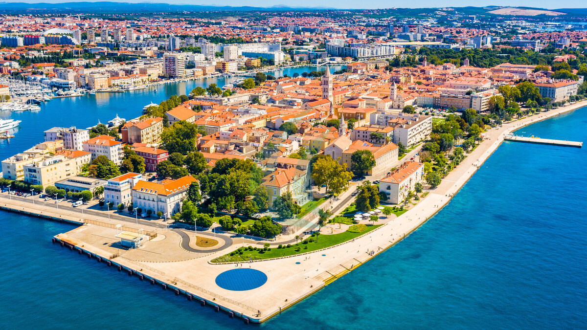 Luftaufnahme der Altstadt von Zadar, Kroatien