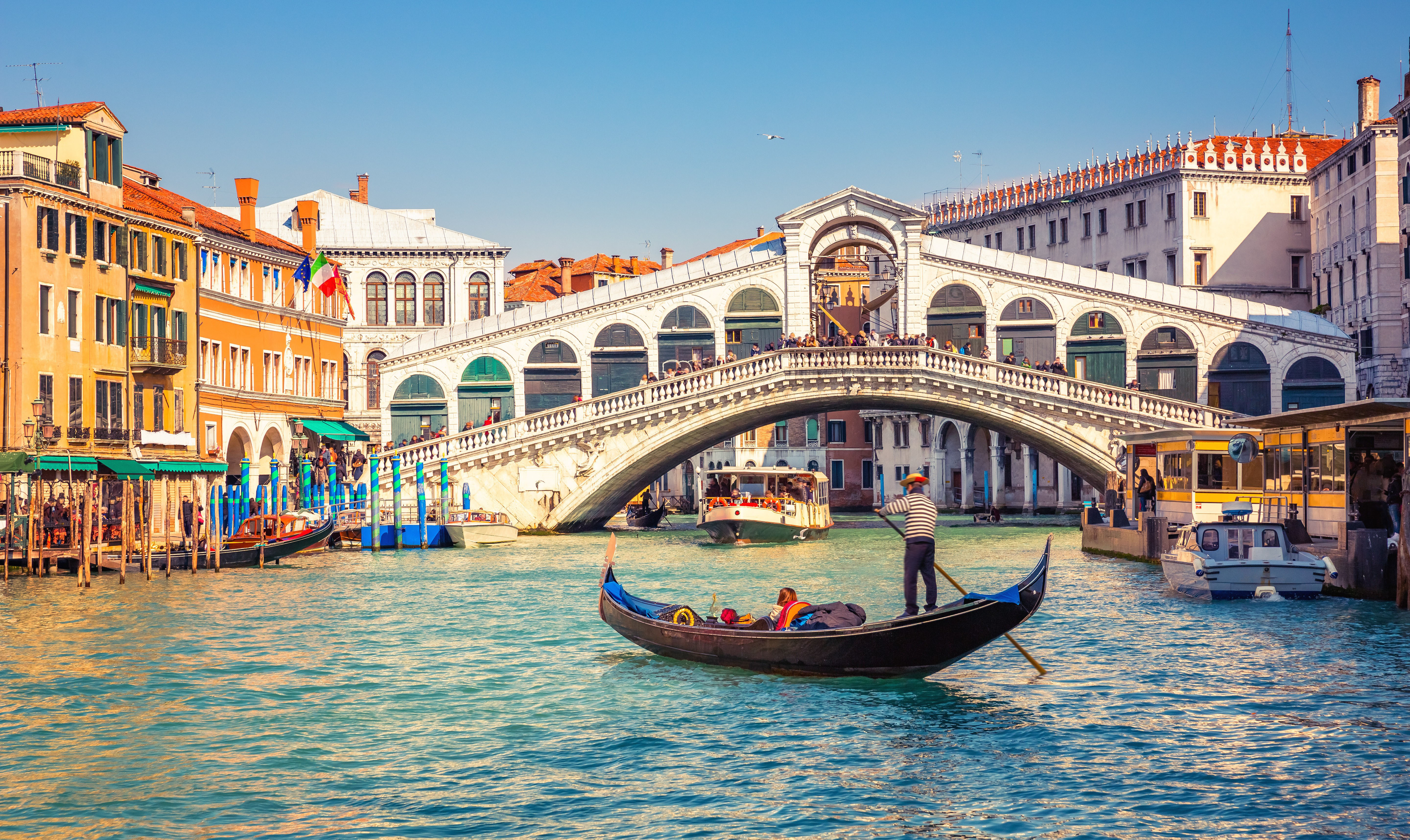 Rialto Br&uuml;cke. Venedig, Italien/ Adobe Stock - Didier Laurent 