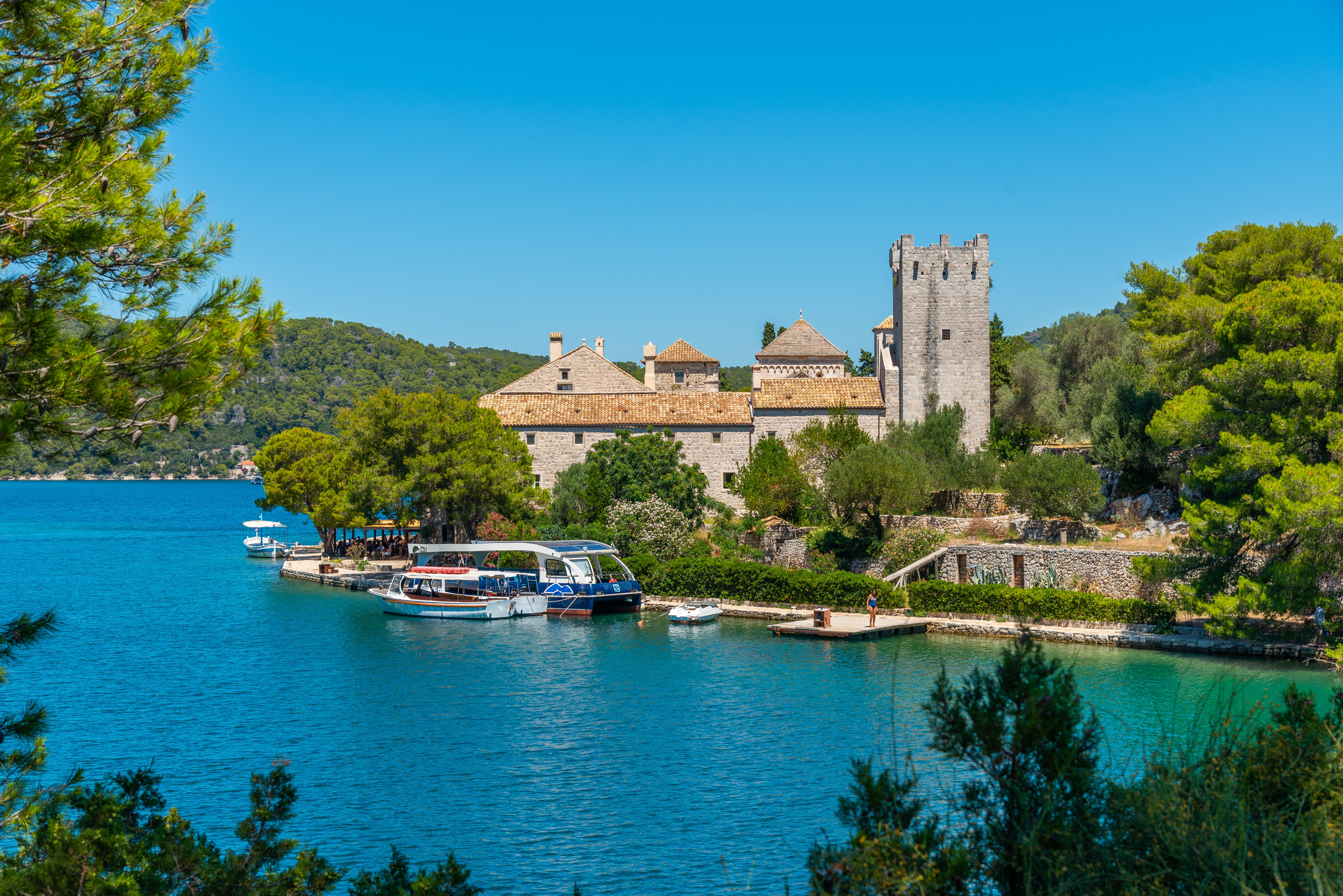 Benediktiner Kloster Saint Mary, Mljet / Kroatien Adobe Stock - dudlajzov